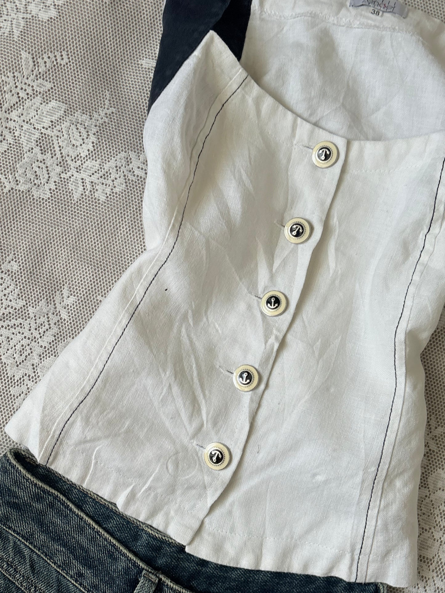 Navy contrast top