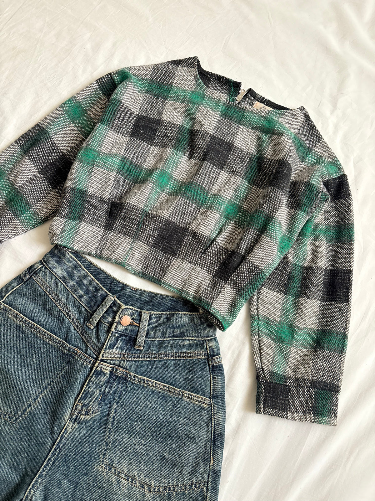 Green checks top