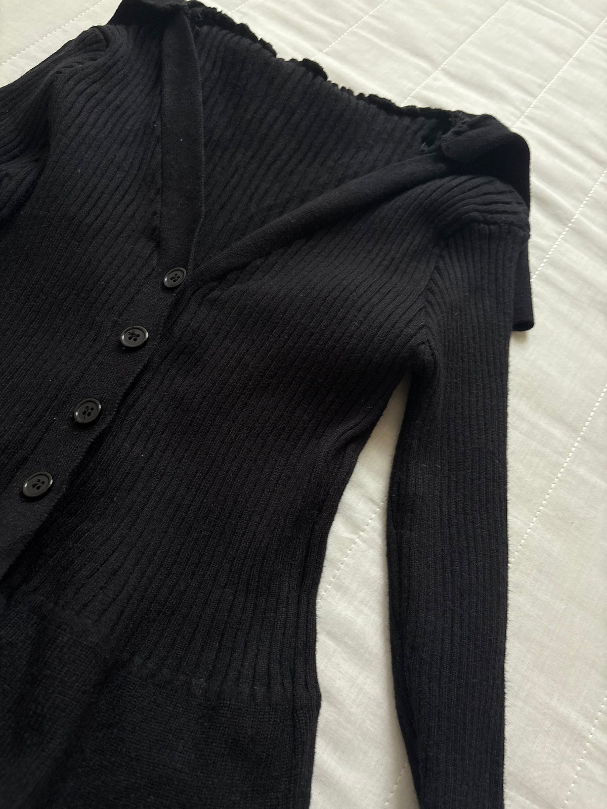Black ribbed top