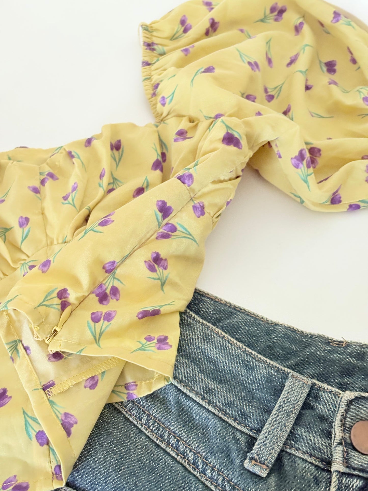 Yellow floral rop