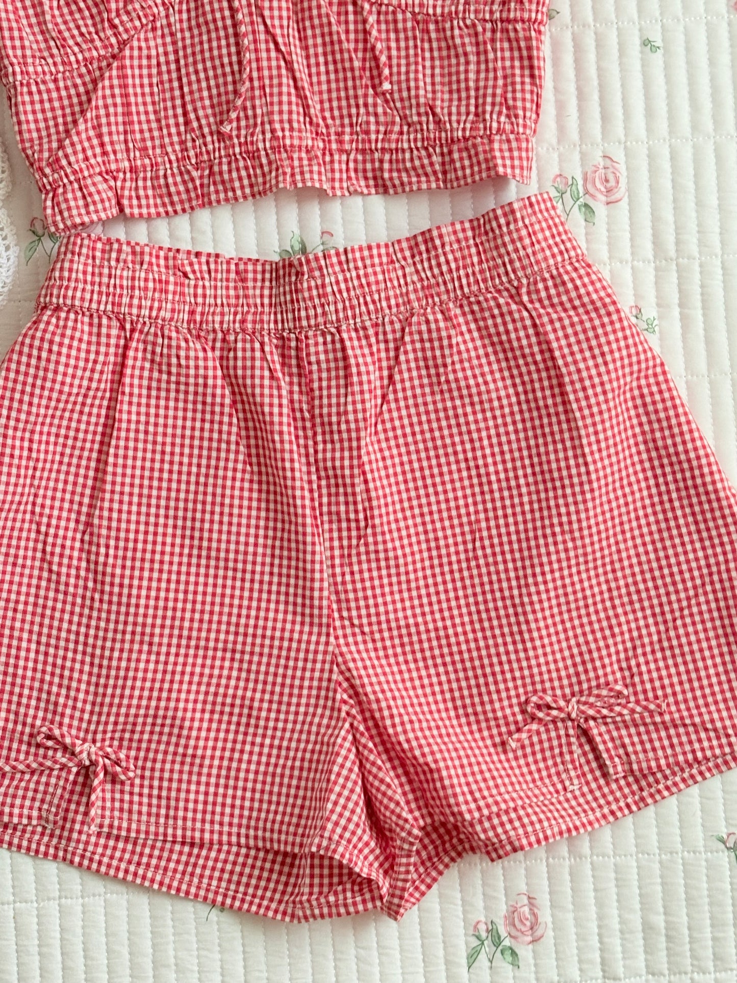 Red gingham set