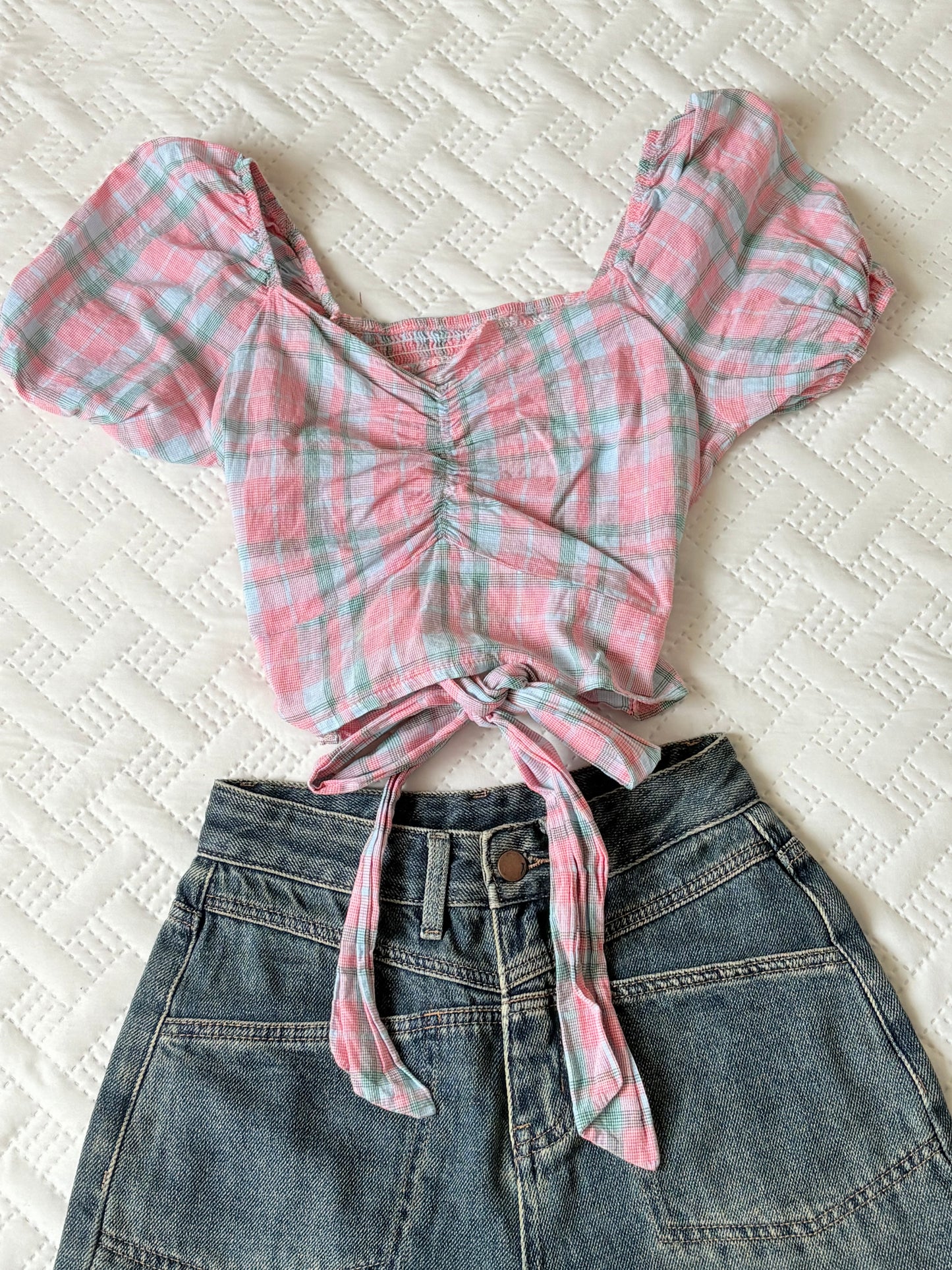 Blue pink tie top