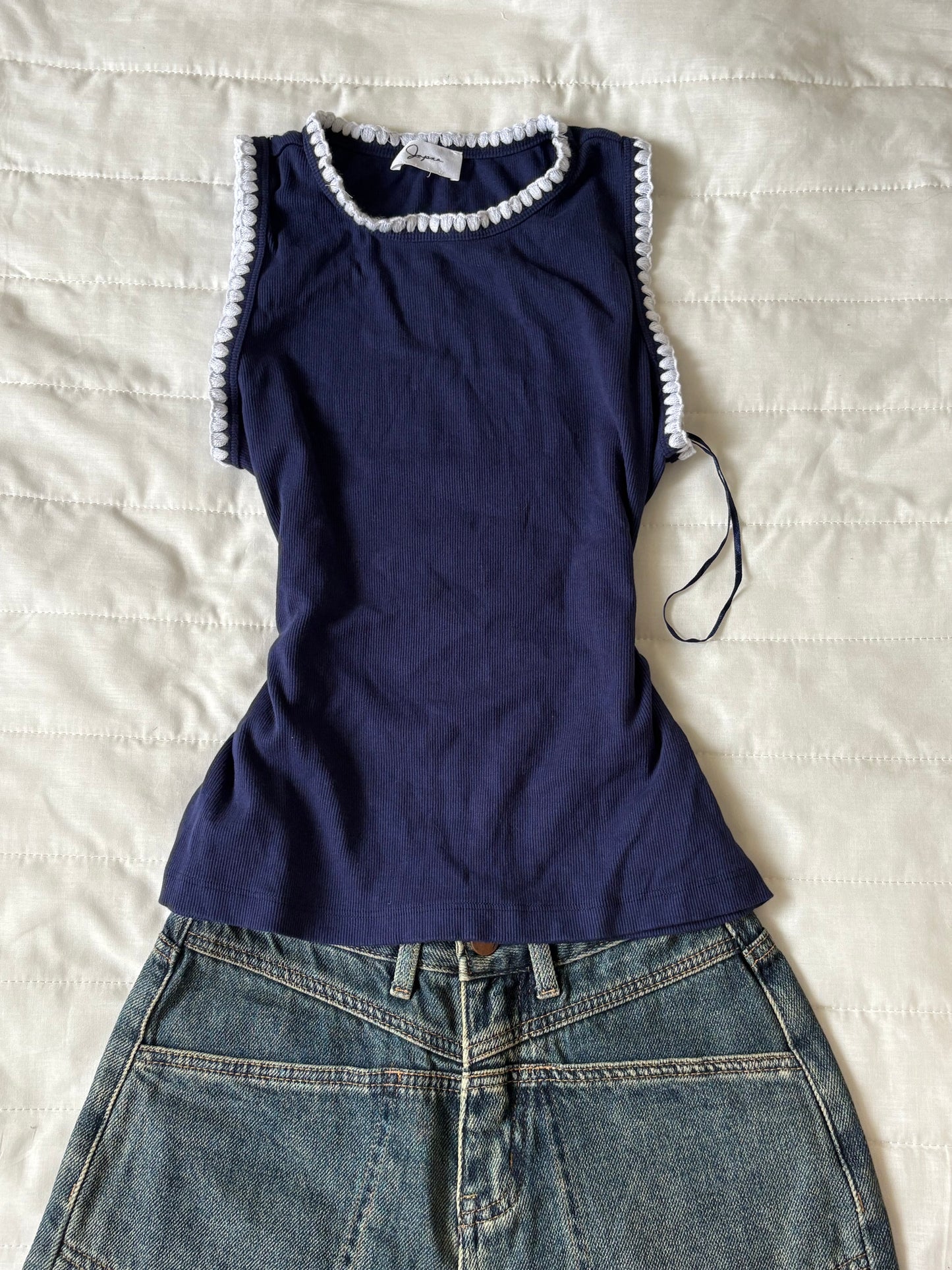 Navy ribbed rop