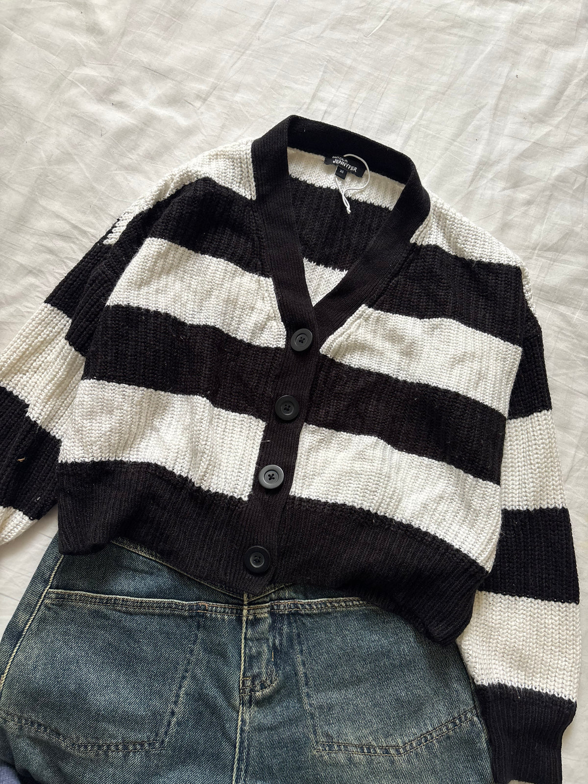 B/w stripe