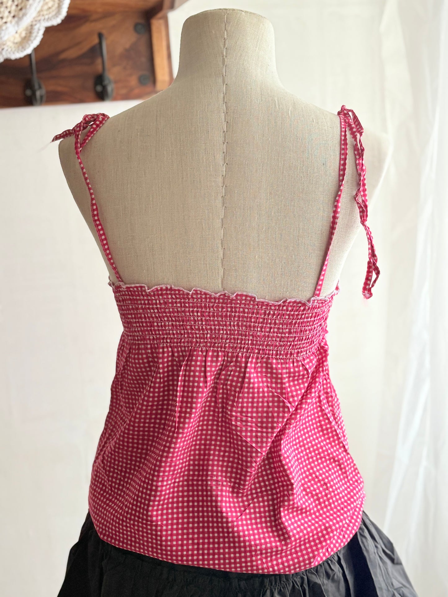 Red checks top