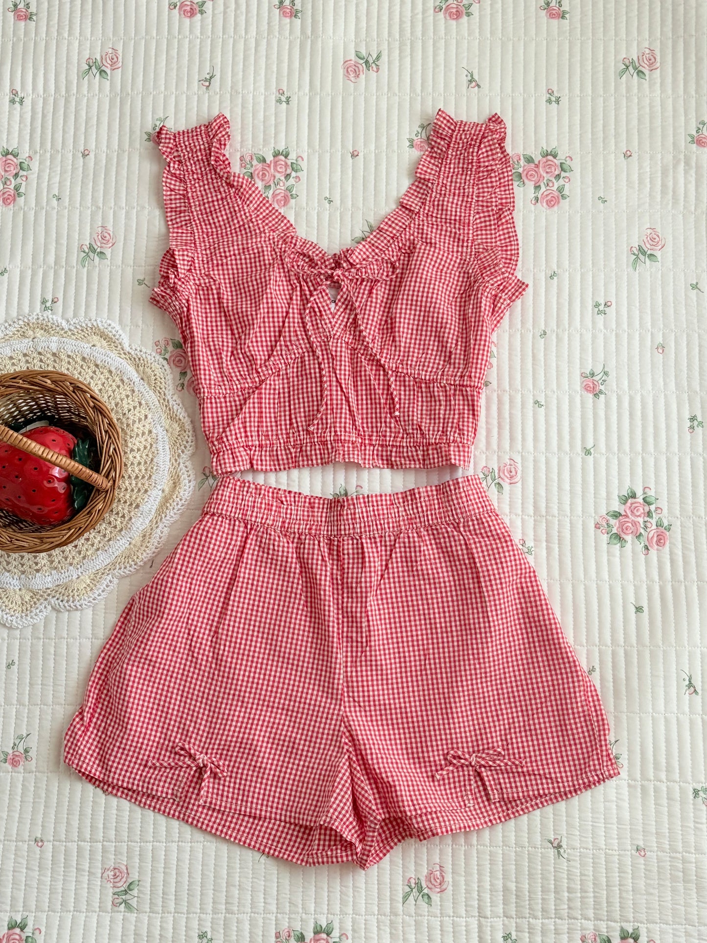 Red gingham set