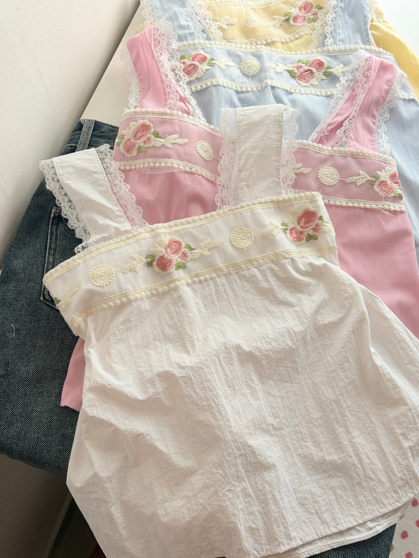 Daphne embroidered top