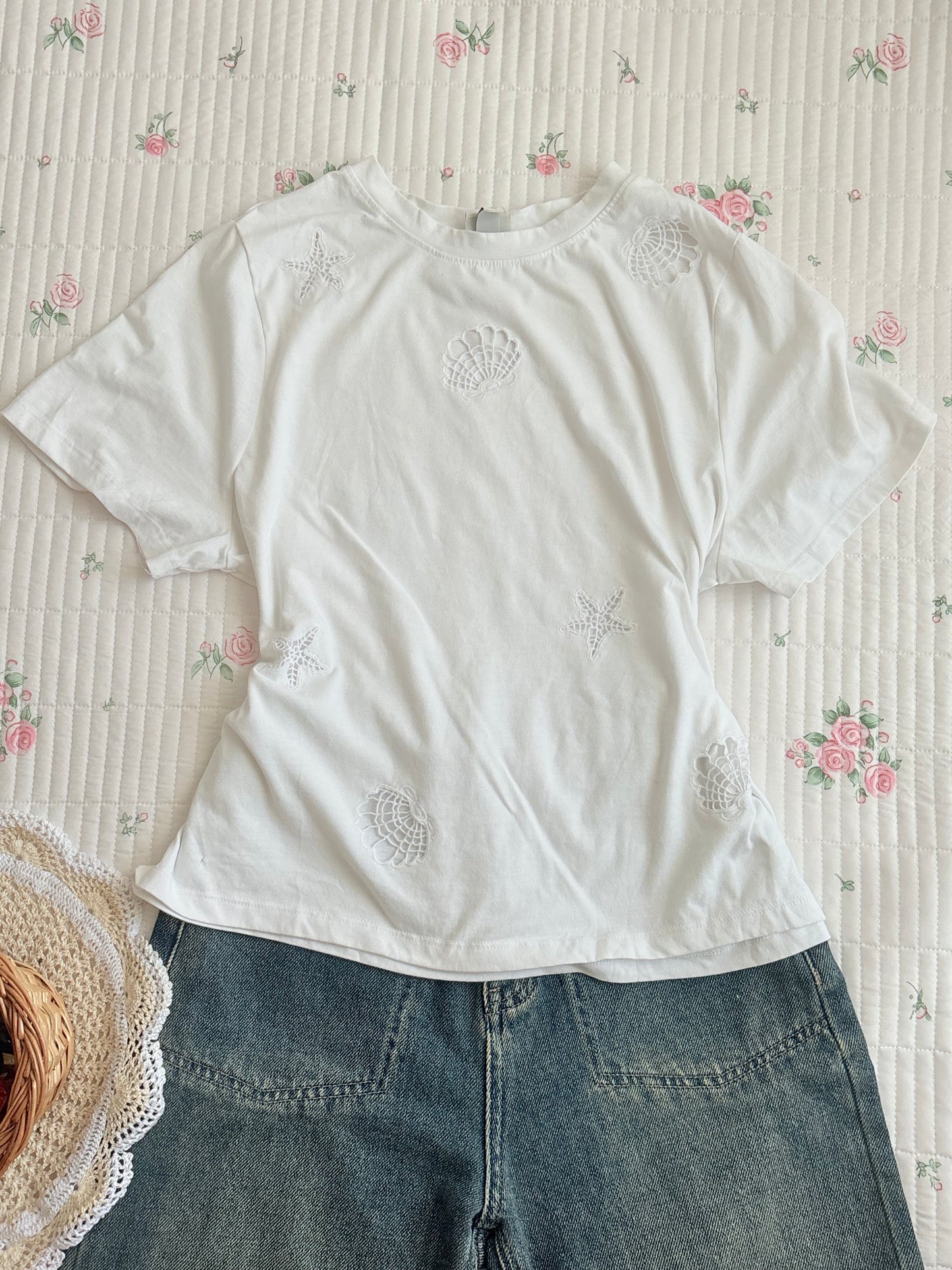 Shell tee