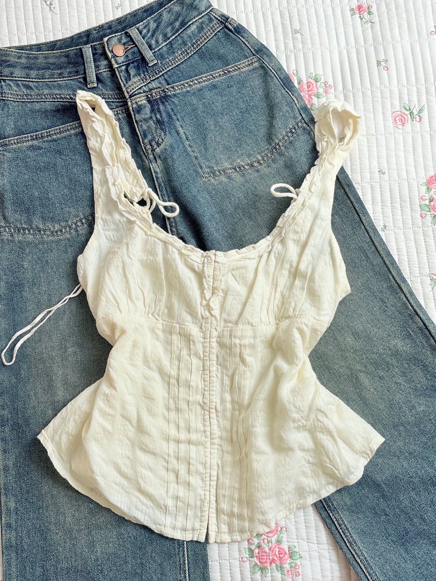 Cream tie top