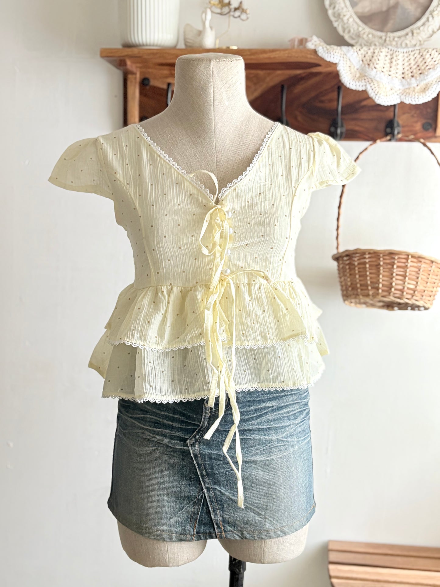 Daisy polka top