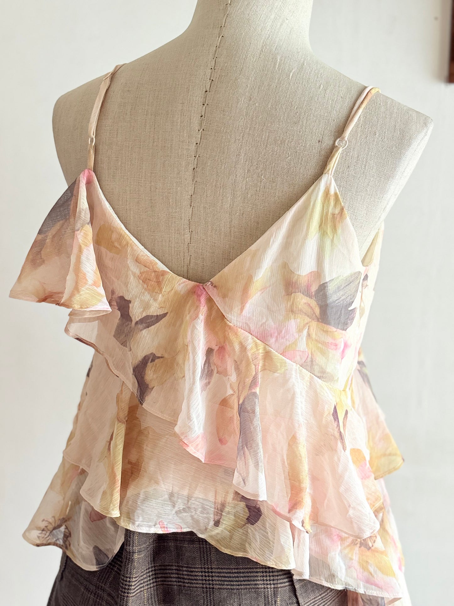Floral ruffle top