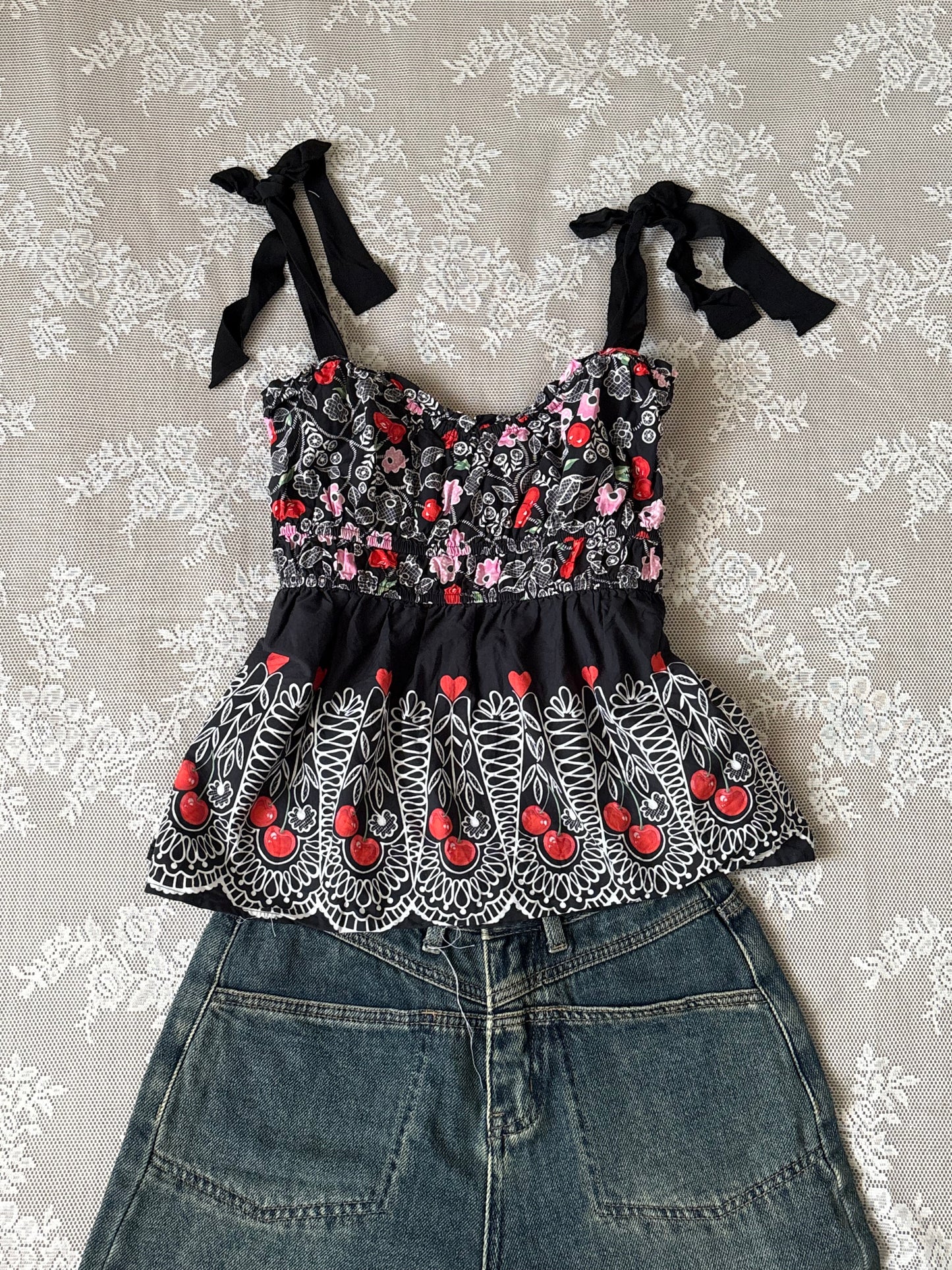 Black printed top
