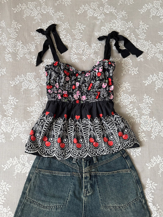 Black printed top