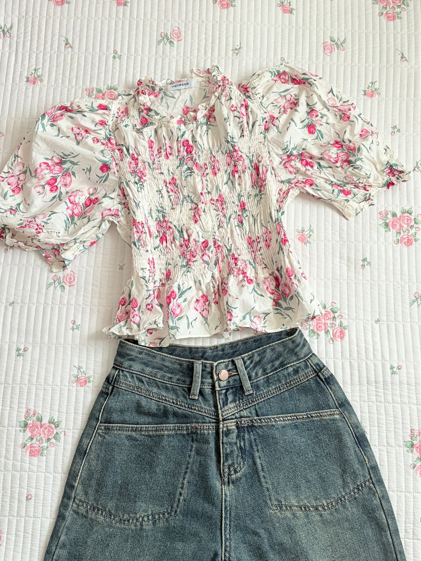 Floral ruched top