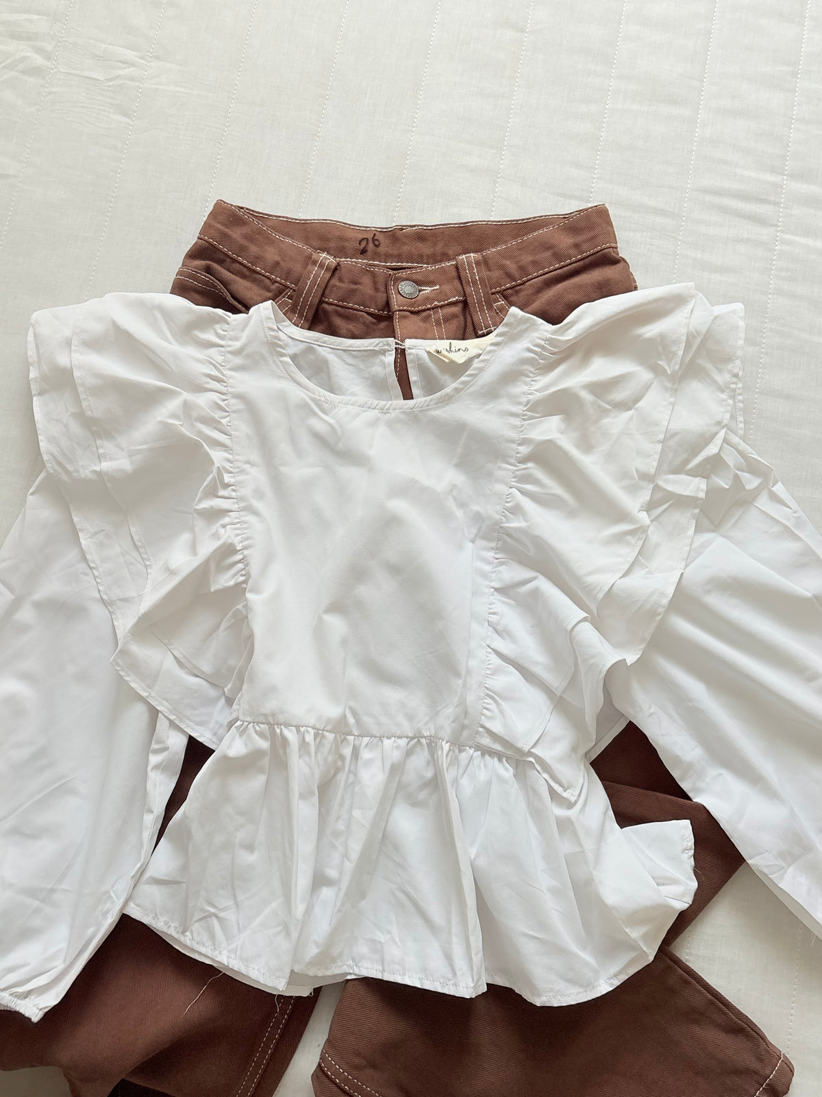 White full sleeves