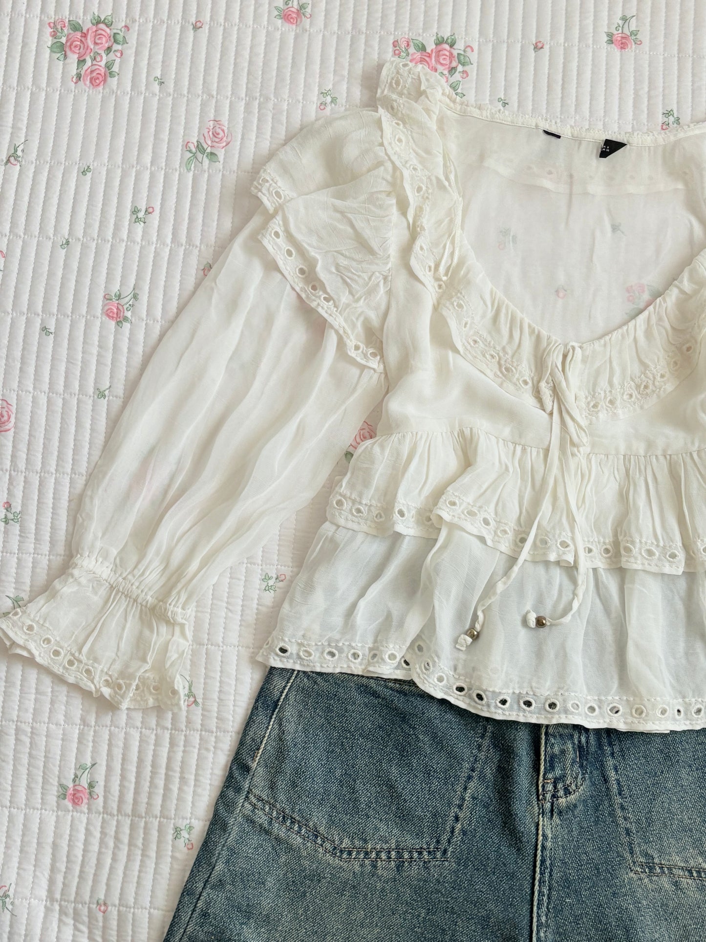 White ruffle