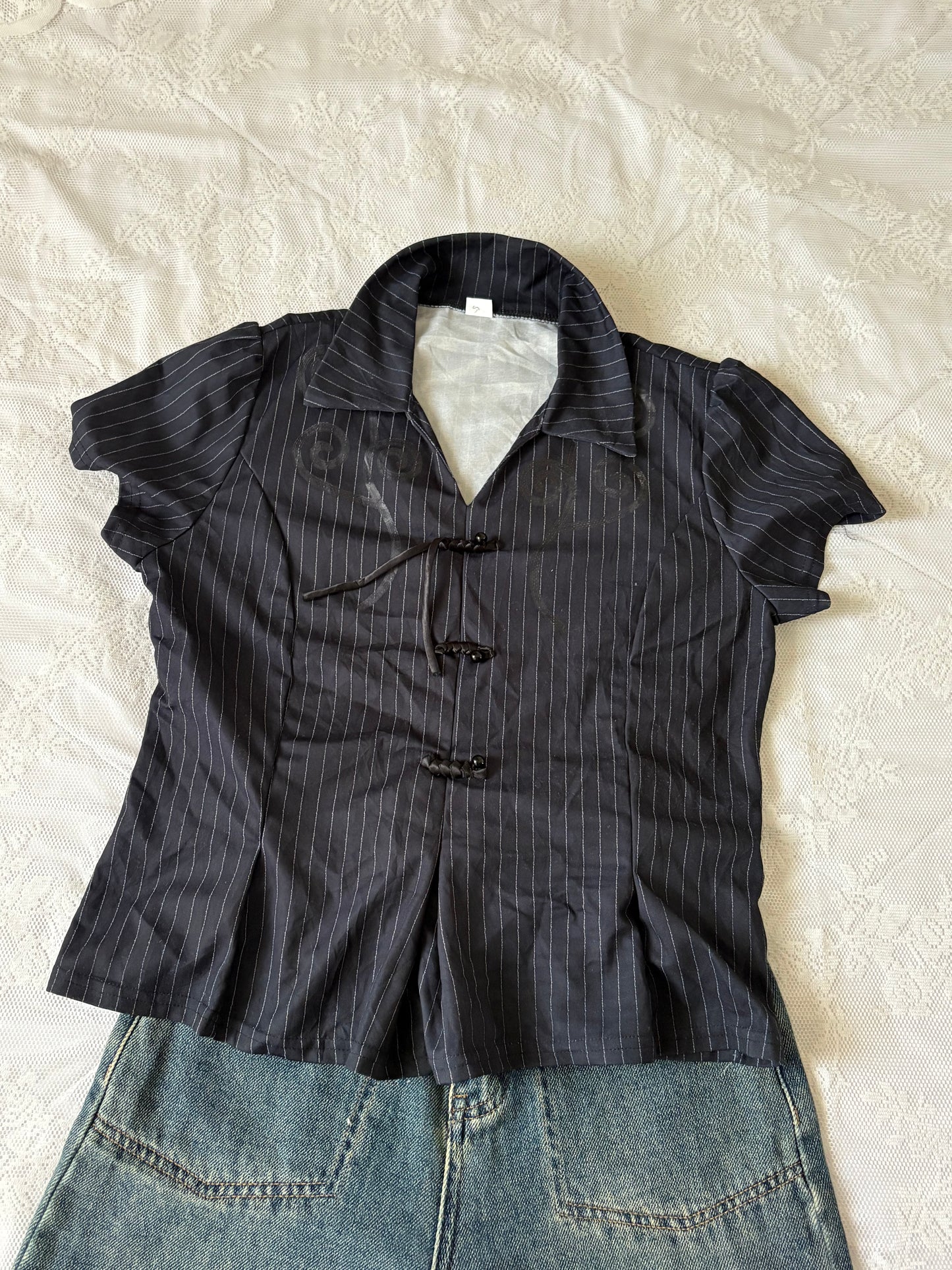 Navy stripe top