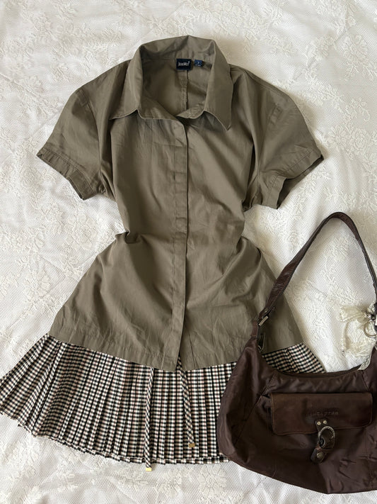 Grey fitted shirt