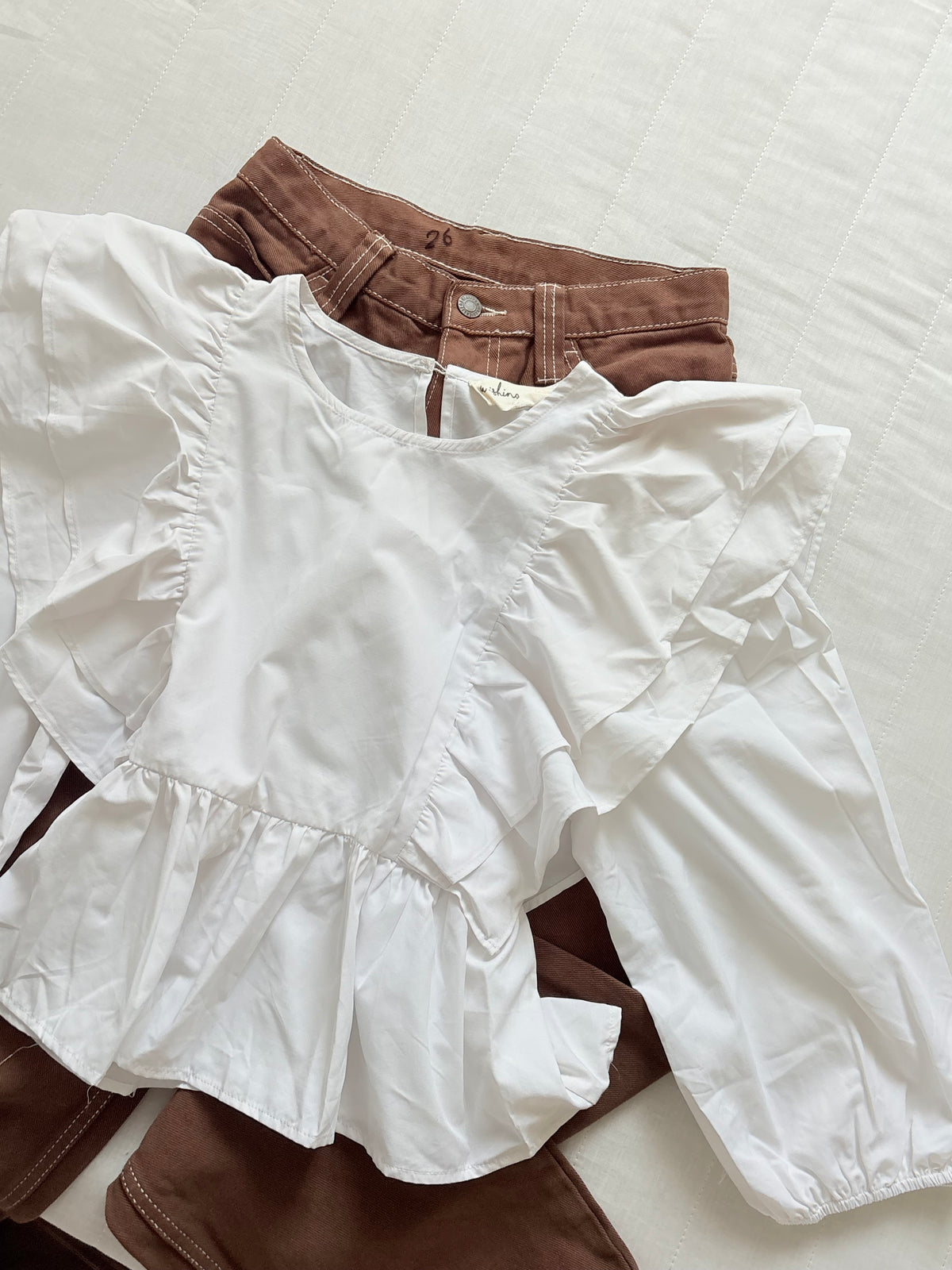 White full sleeves