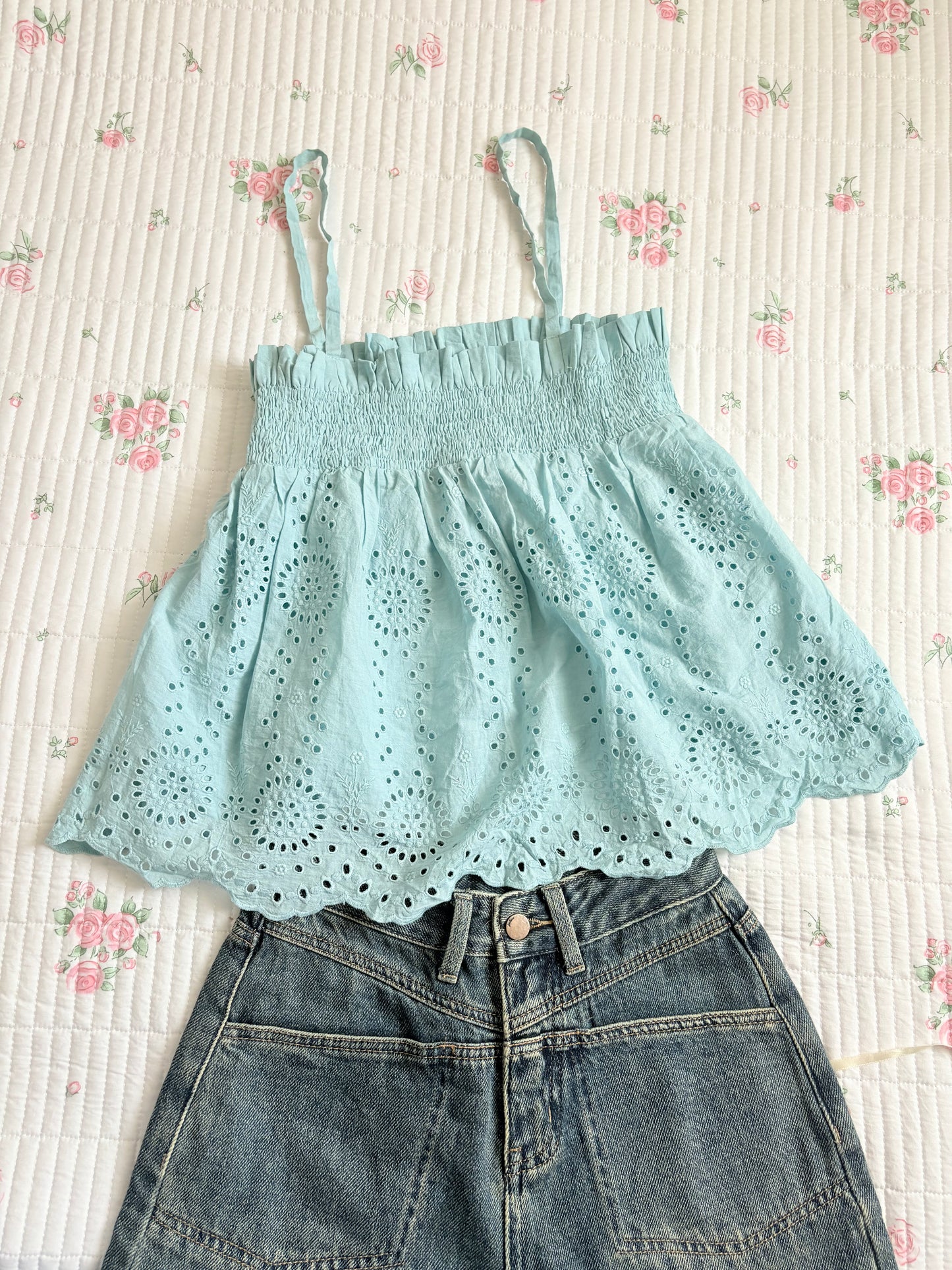 Blue eyelet