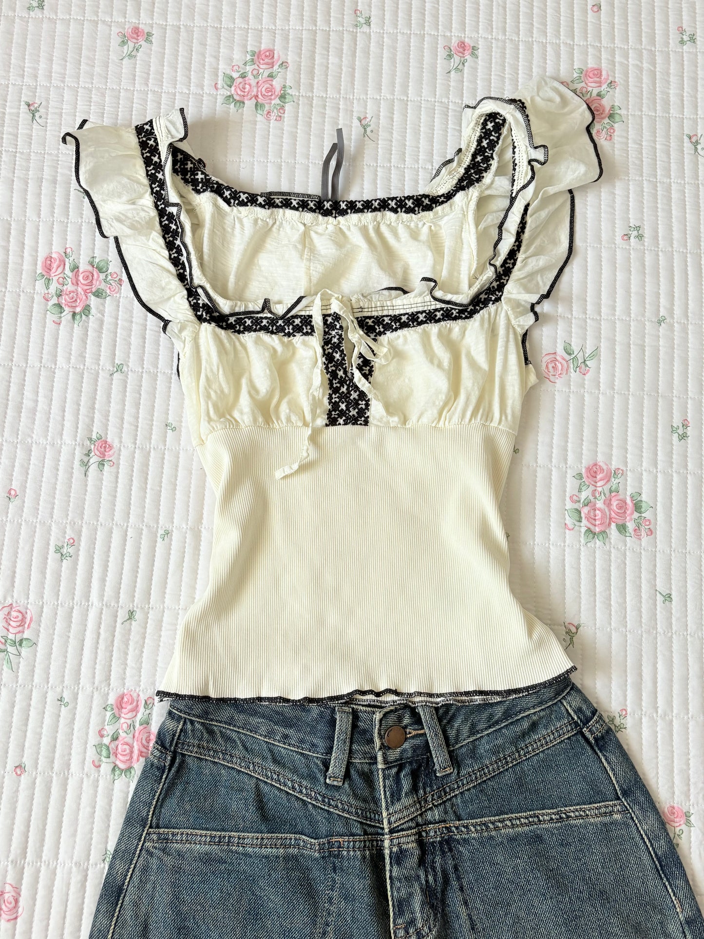 Cream tie top