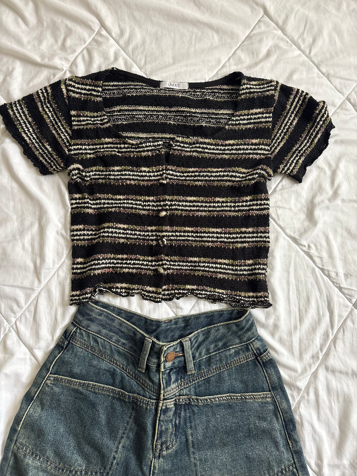 Black stripe top