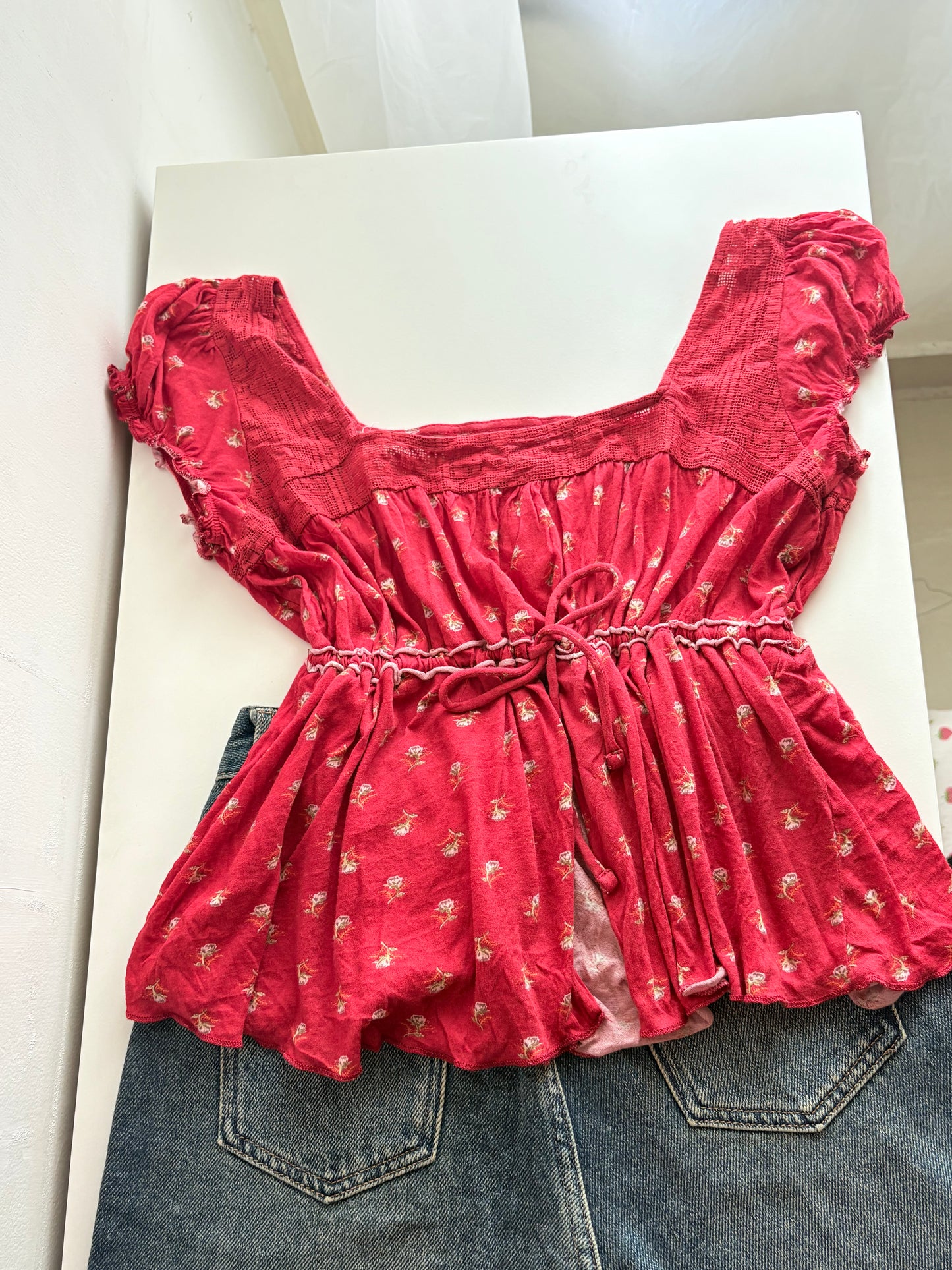 Red floral slit top