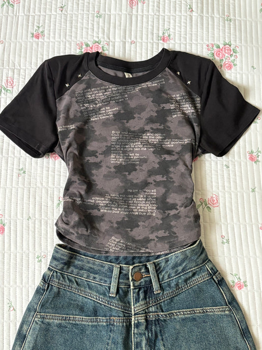 Grey tee