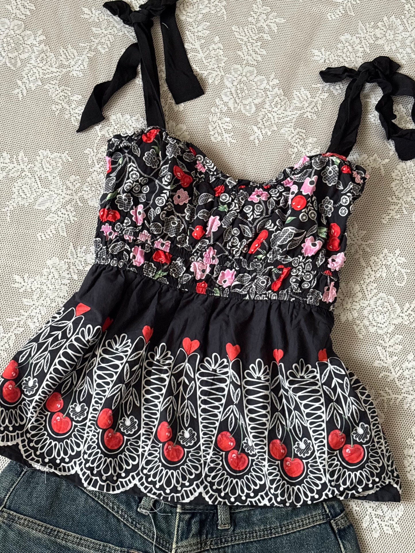 Black printed top