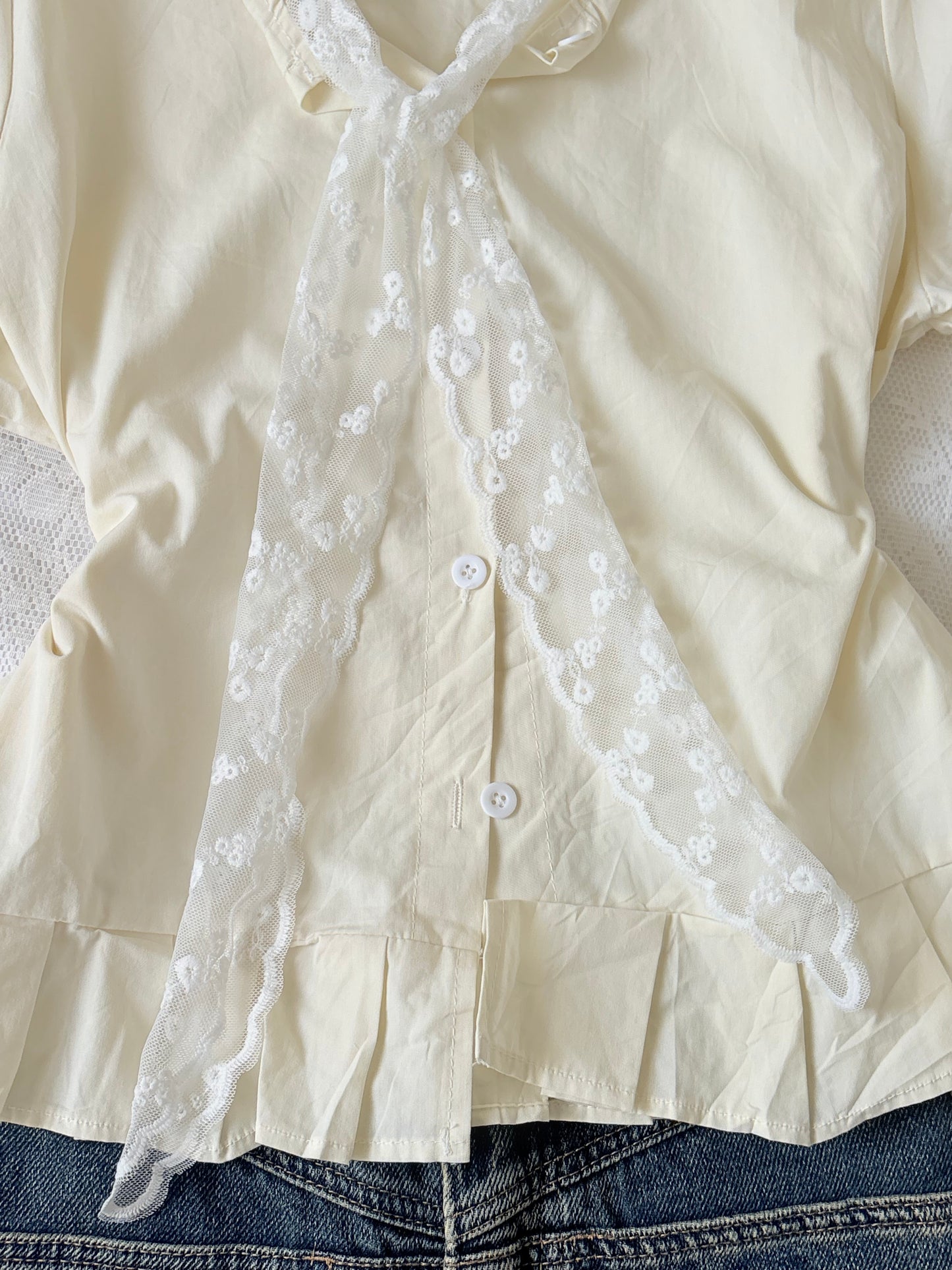 Yellow lace tie