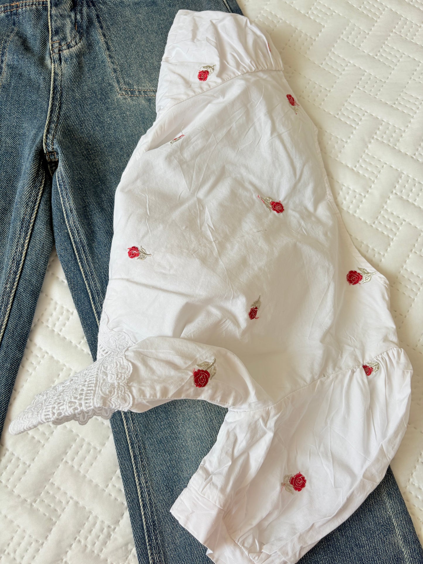 Roses embroidered top