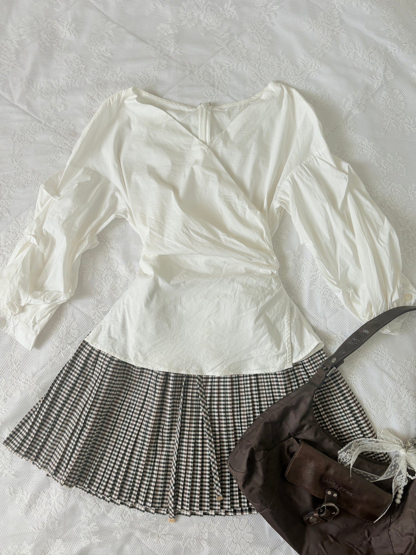 White fitted shirt