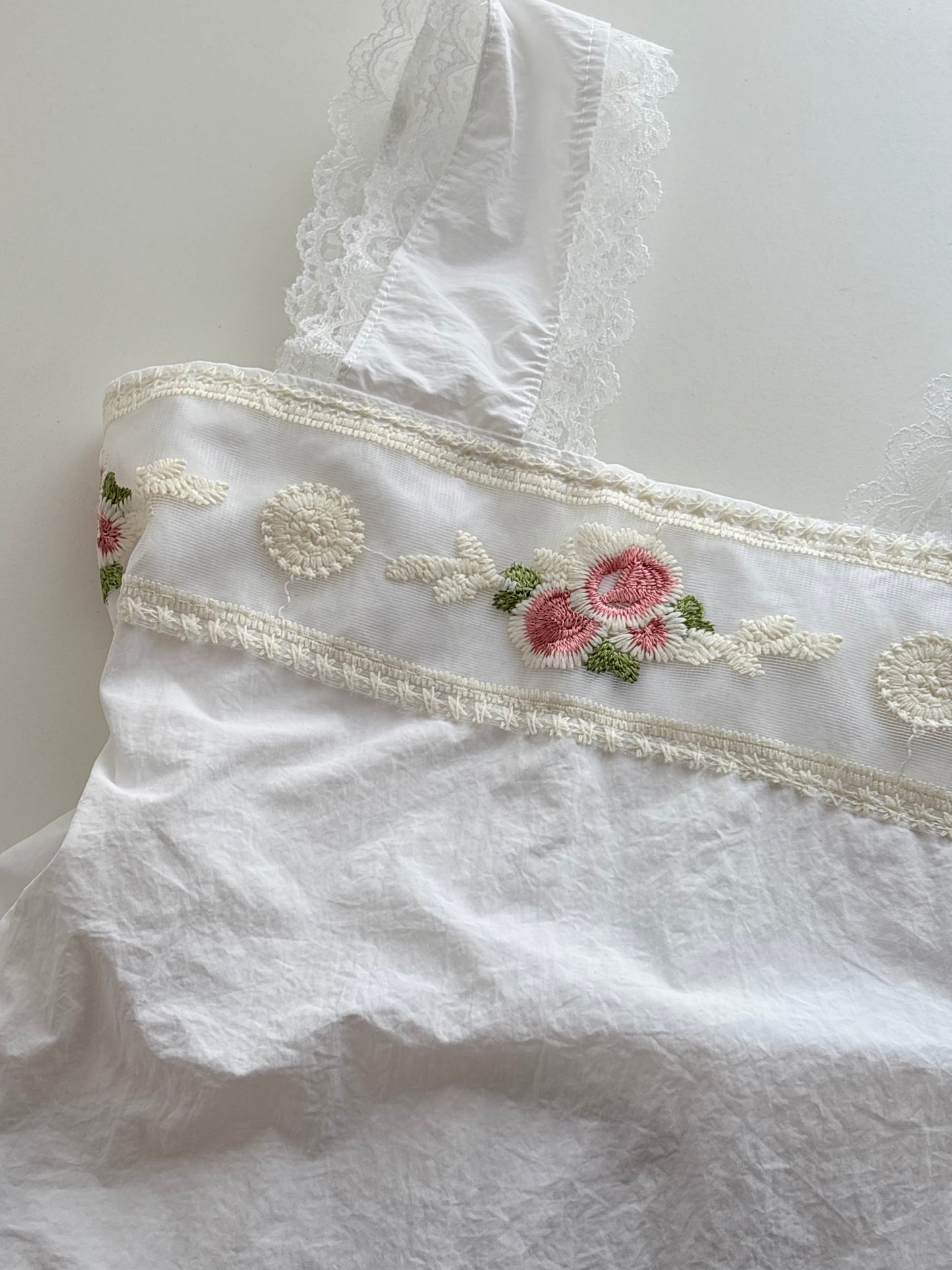 Daphne embroidered top