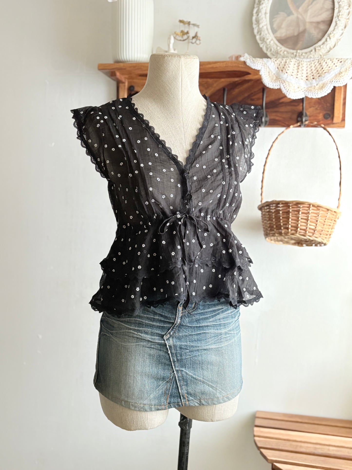 Sweet pea top