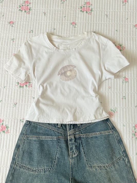 Shell tee
