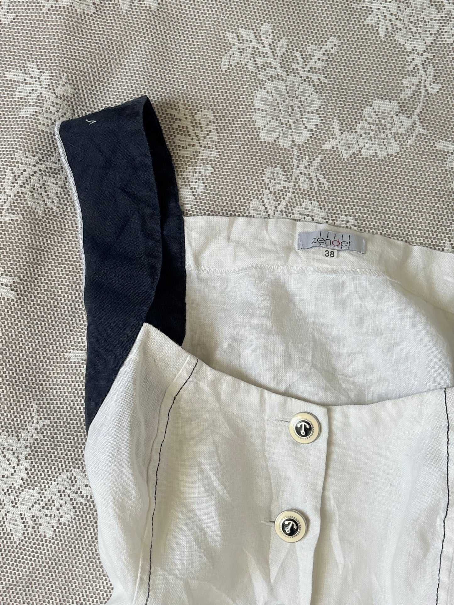 Navy contrast top