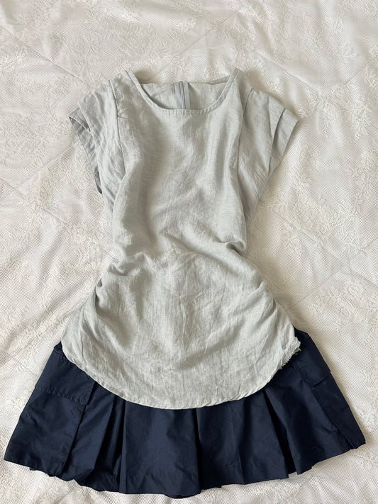 Blue fitted top