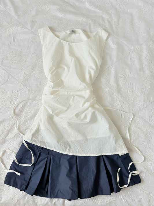 White fitted top