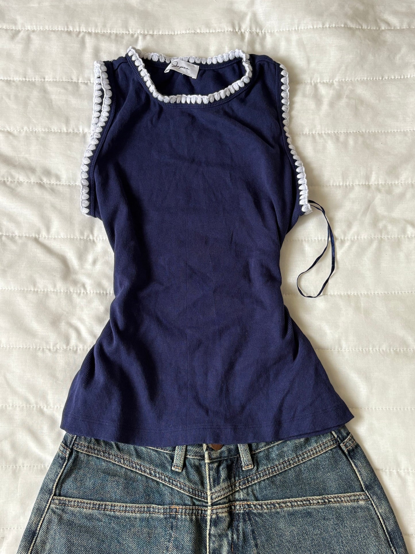 Navy ribbed rop