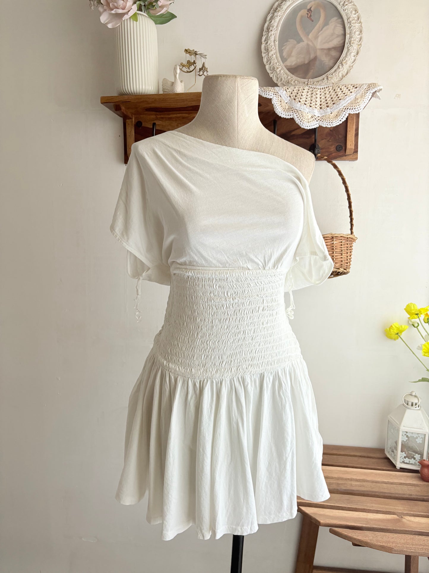 White drop shoulder deess