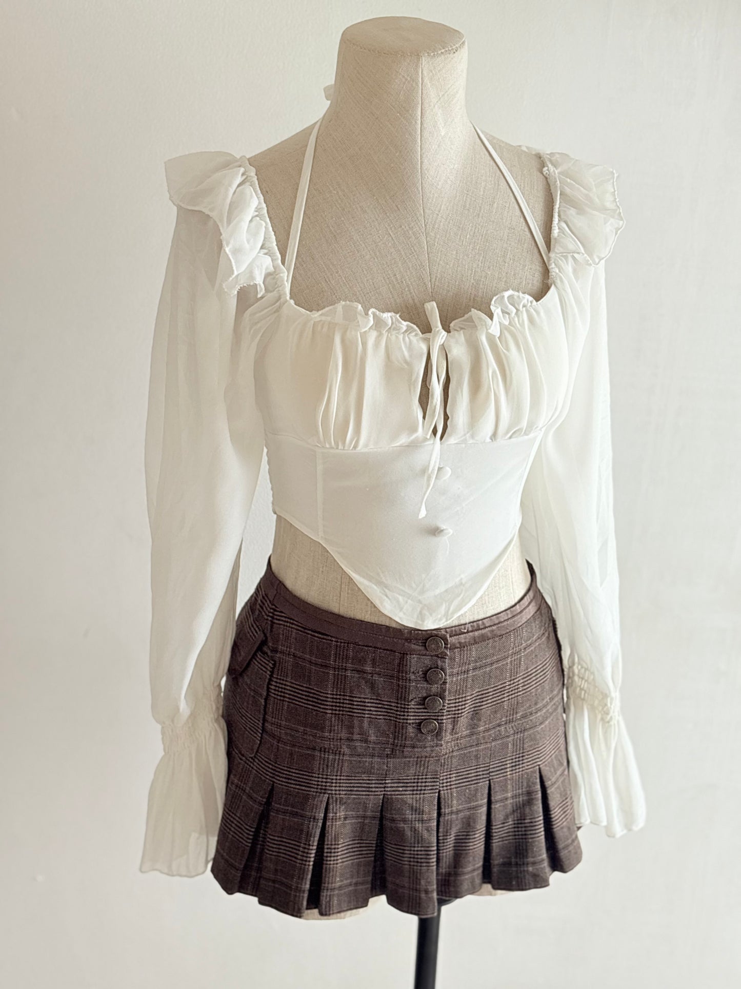 White tie top