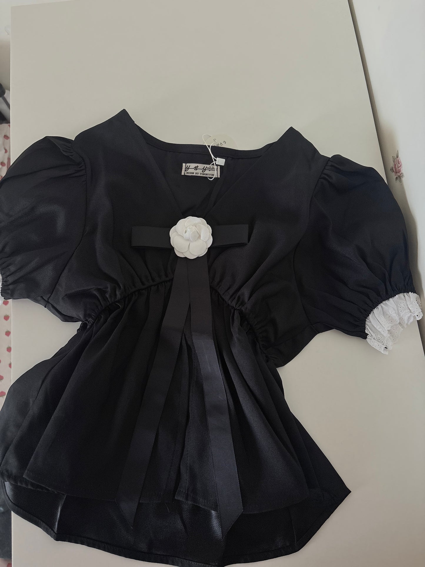 Nina satin top