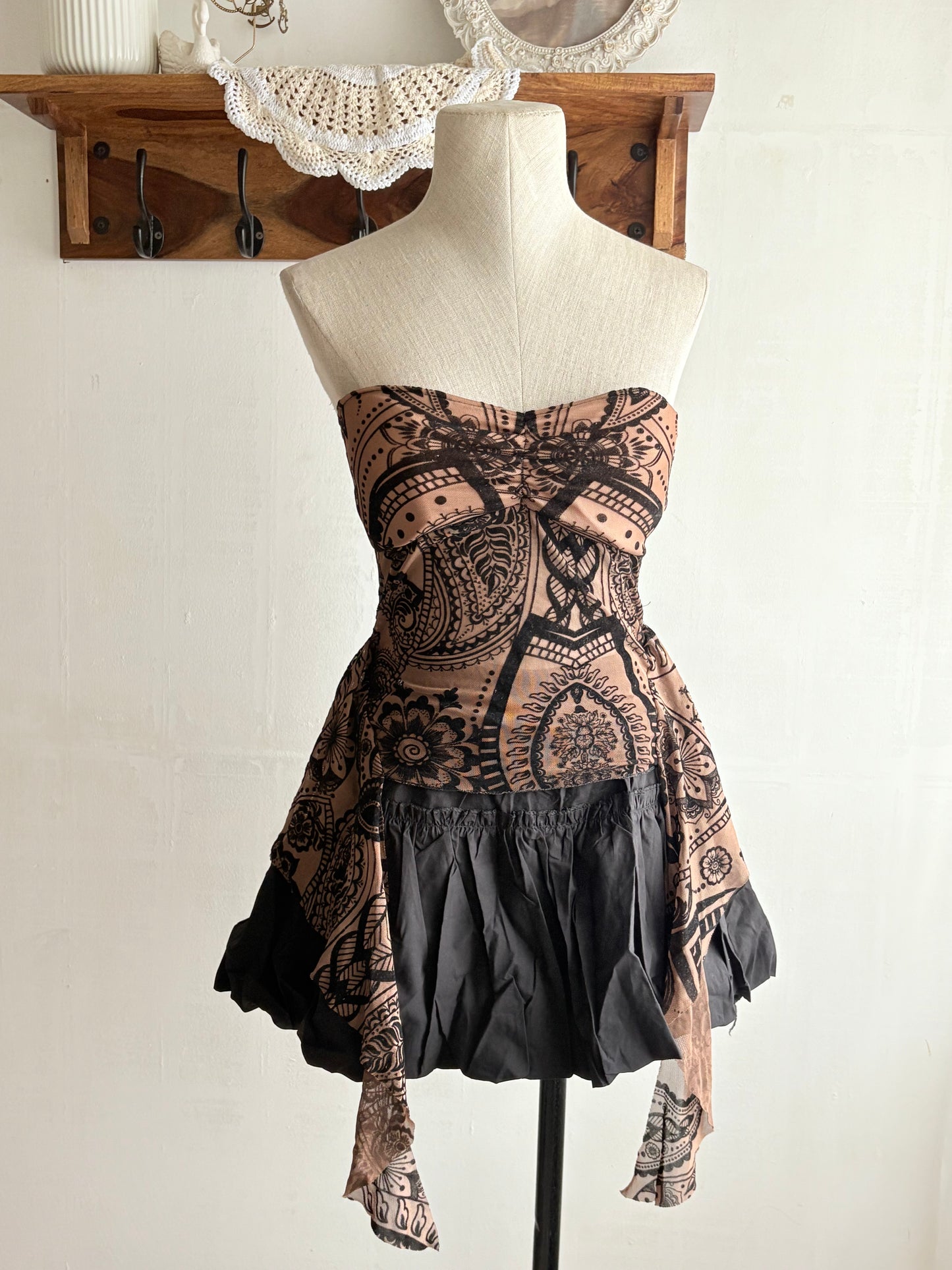 Tube ruffle top