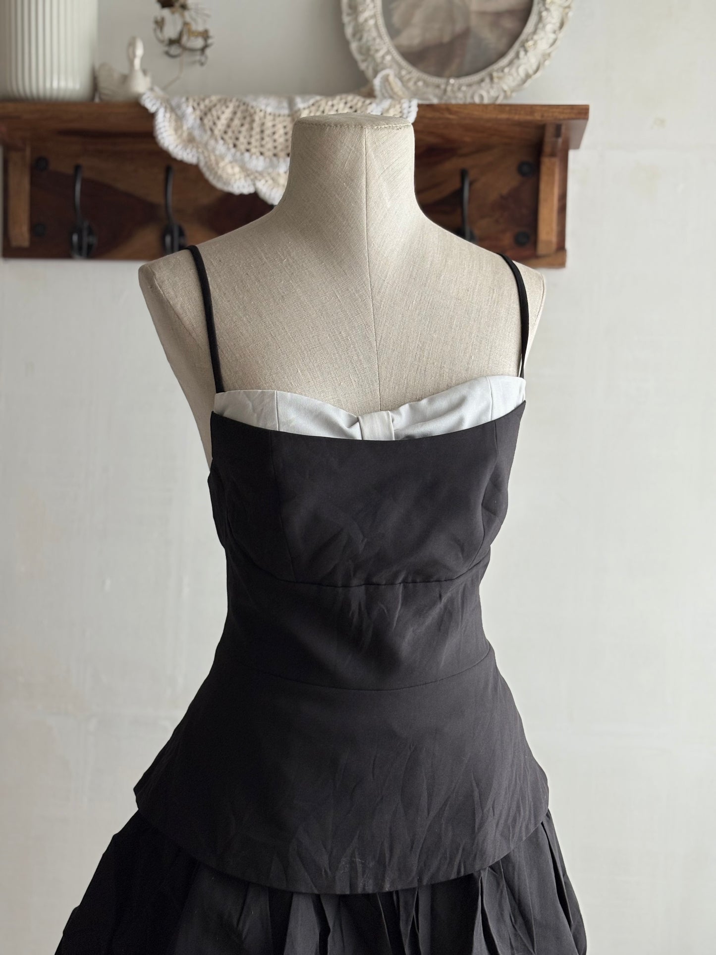 Black contrast formal top
