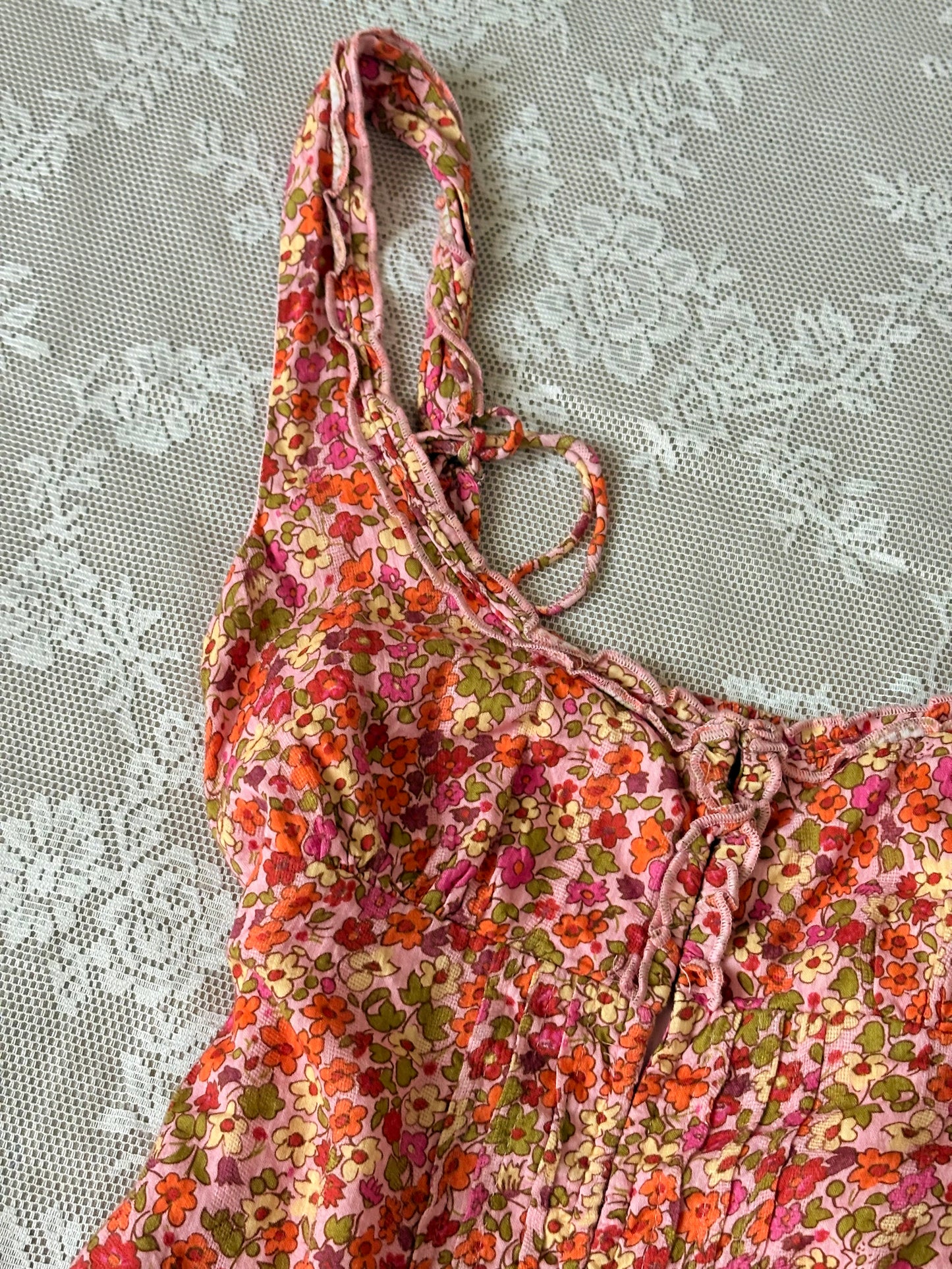 Floral hook closure top