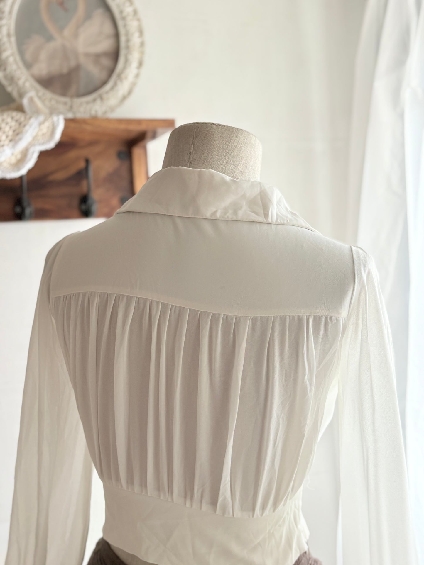 White buttoned full sleeves