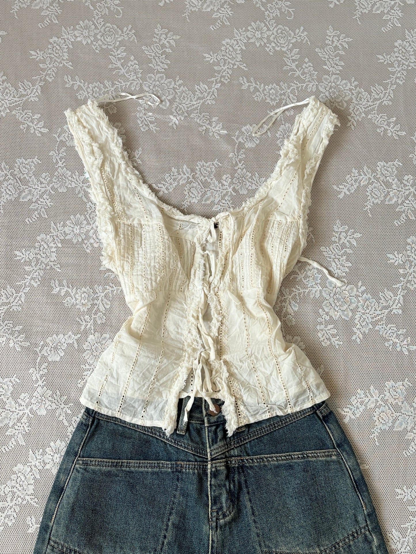 Cream tie top