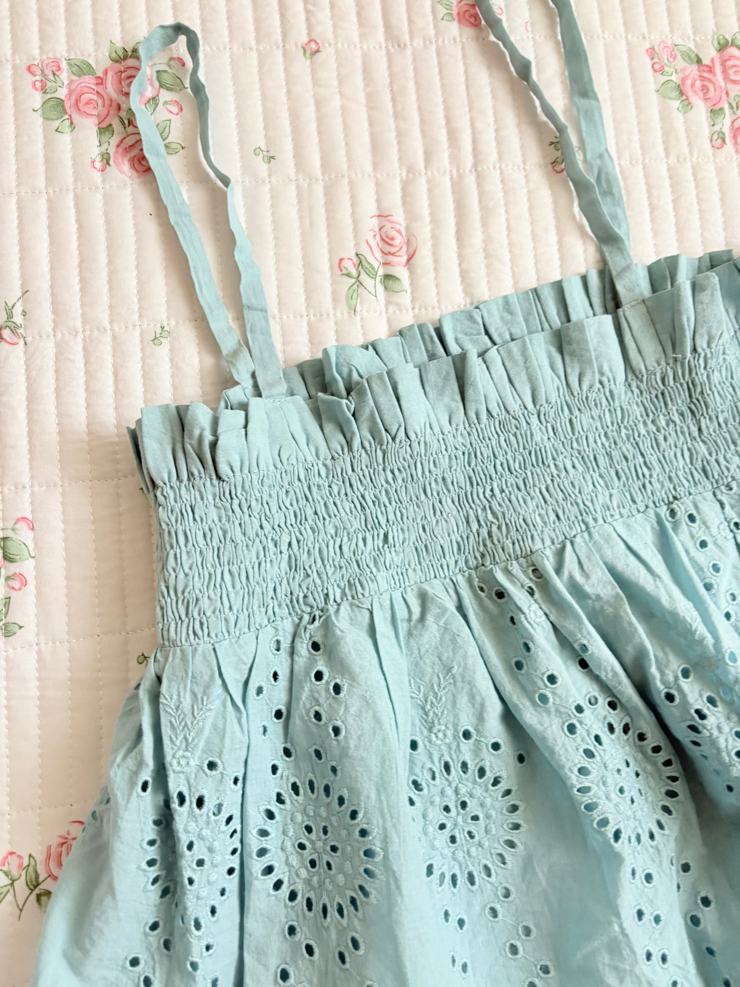 Blue eyelet