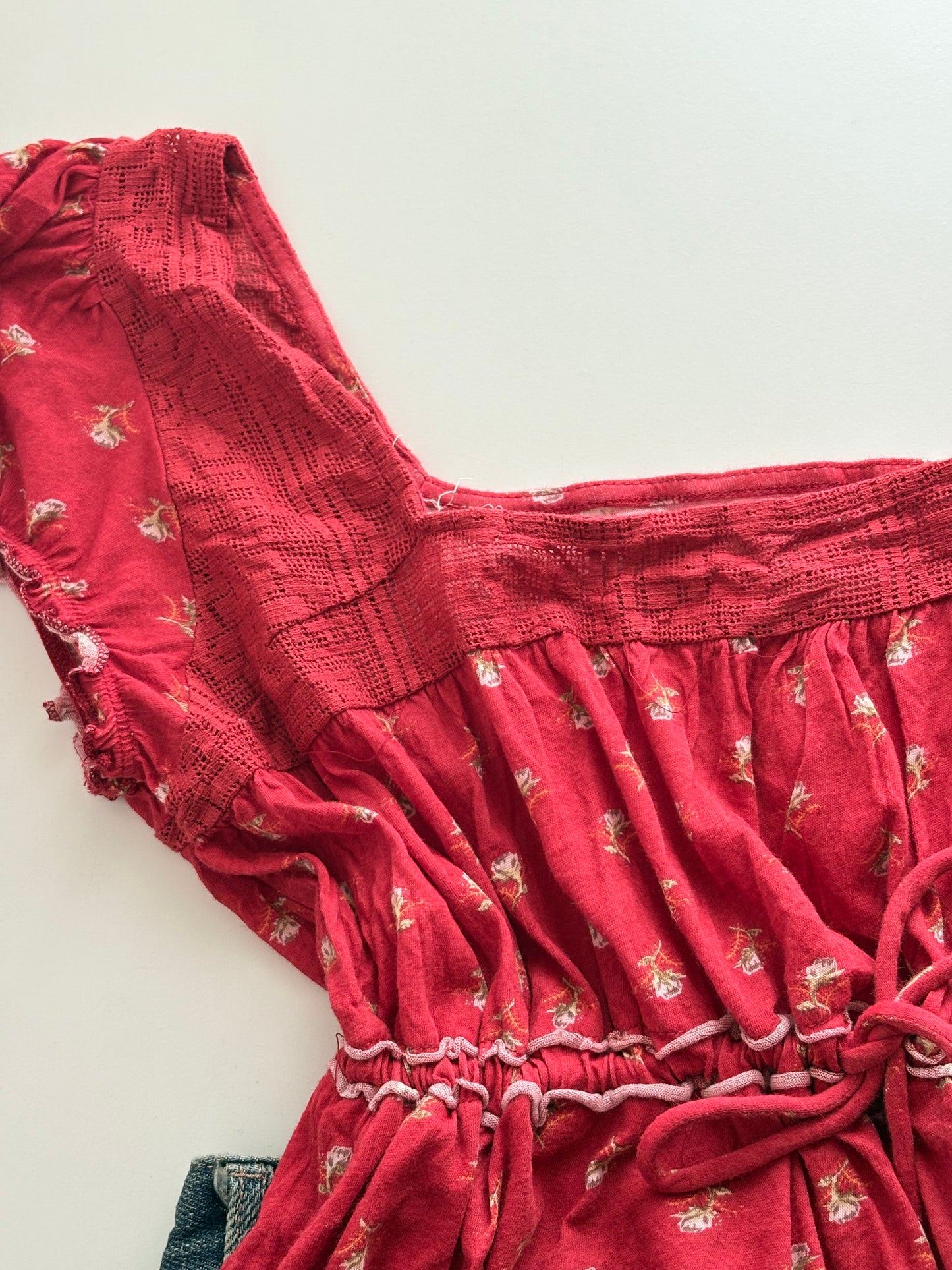 Red floral slit top