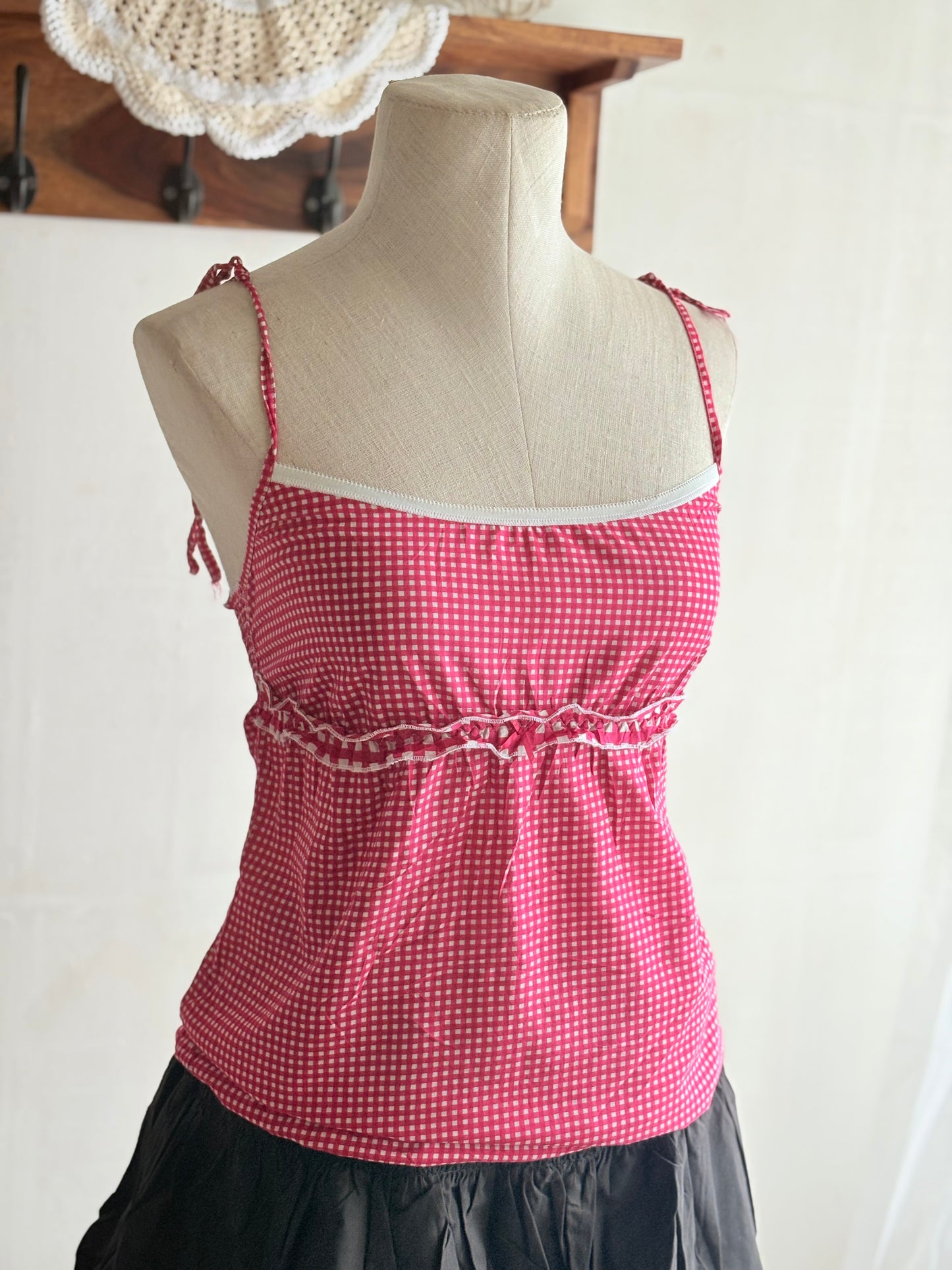 Red checks top